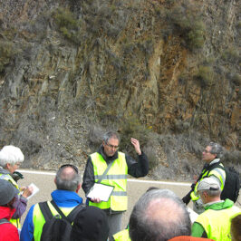 Juan Pablo desasnando al personal